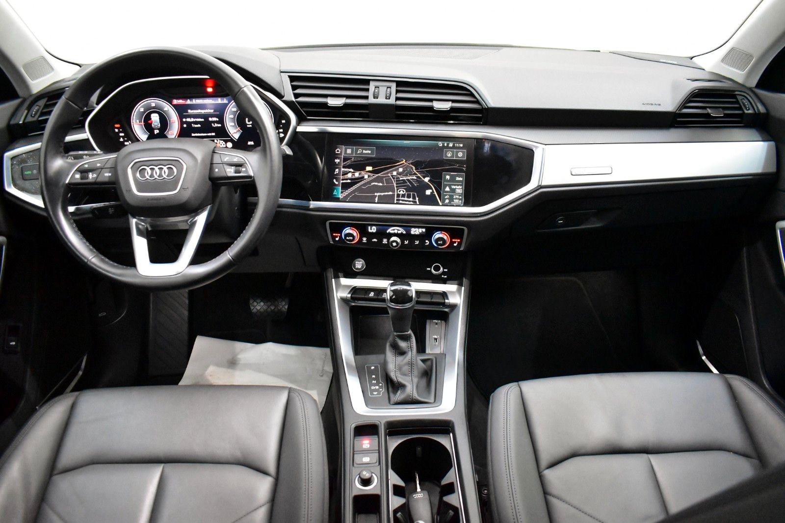 Fahrzeugabbildung Audi Q3 35 TDI advanced,Leder,Navi,Kamera,CarPlay,B&O