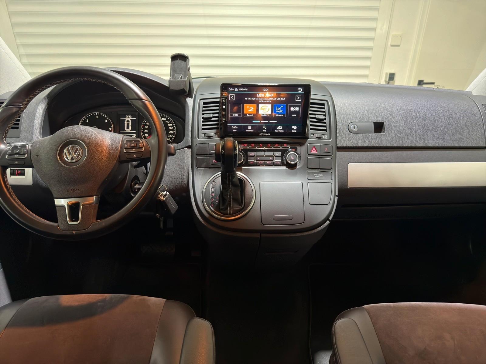VOLKSWAGEN T5 MULTIVAN LONG 2.0 TDI 180ch 4MOTION - 7 PLACES - ATTELAGE - CAMÉRA DE RECUL - BI-XÉNON - CHAUFFAGE AUXILIAIRE WEBASTO
