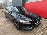 Volvo V60 Kombi Core Kamera Carplay SHZ + LHZ - Volvo V60 Core mit Benzin-Antrieb