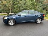 Volvo S60 T3 Momentum Benzin, Schaltwagen - Volvo S60: Momentum