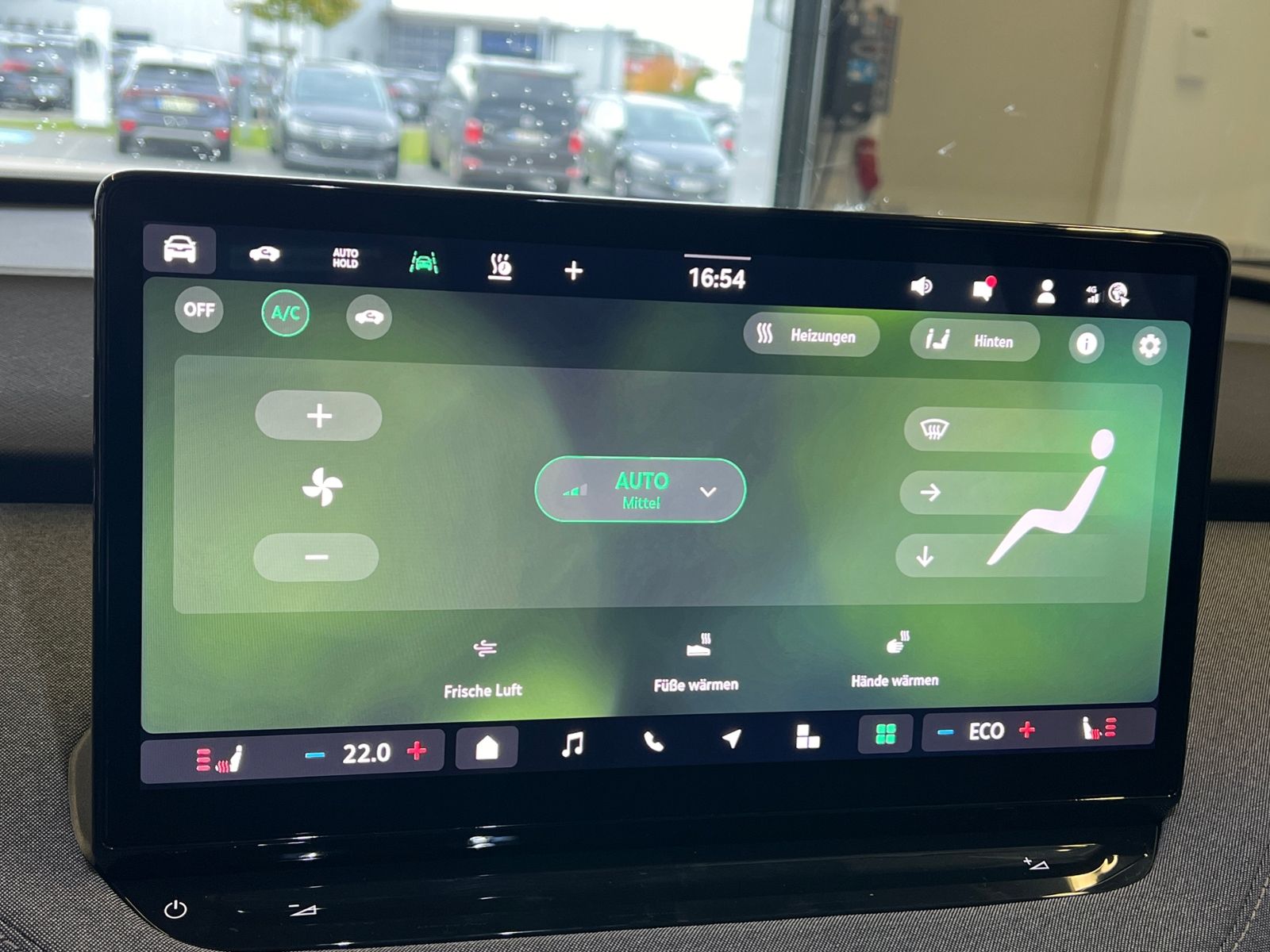 Fahrzeugabbildung SKODA Enyaq 85 *AHK, LED, ACC, 20"-LM*