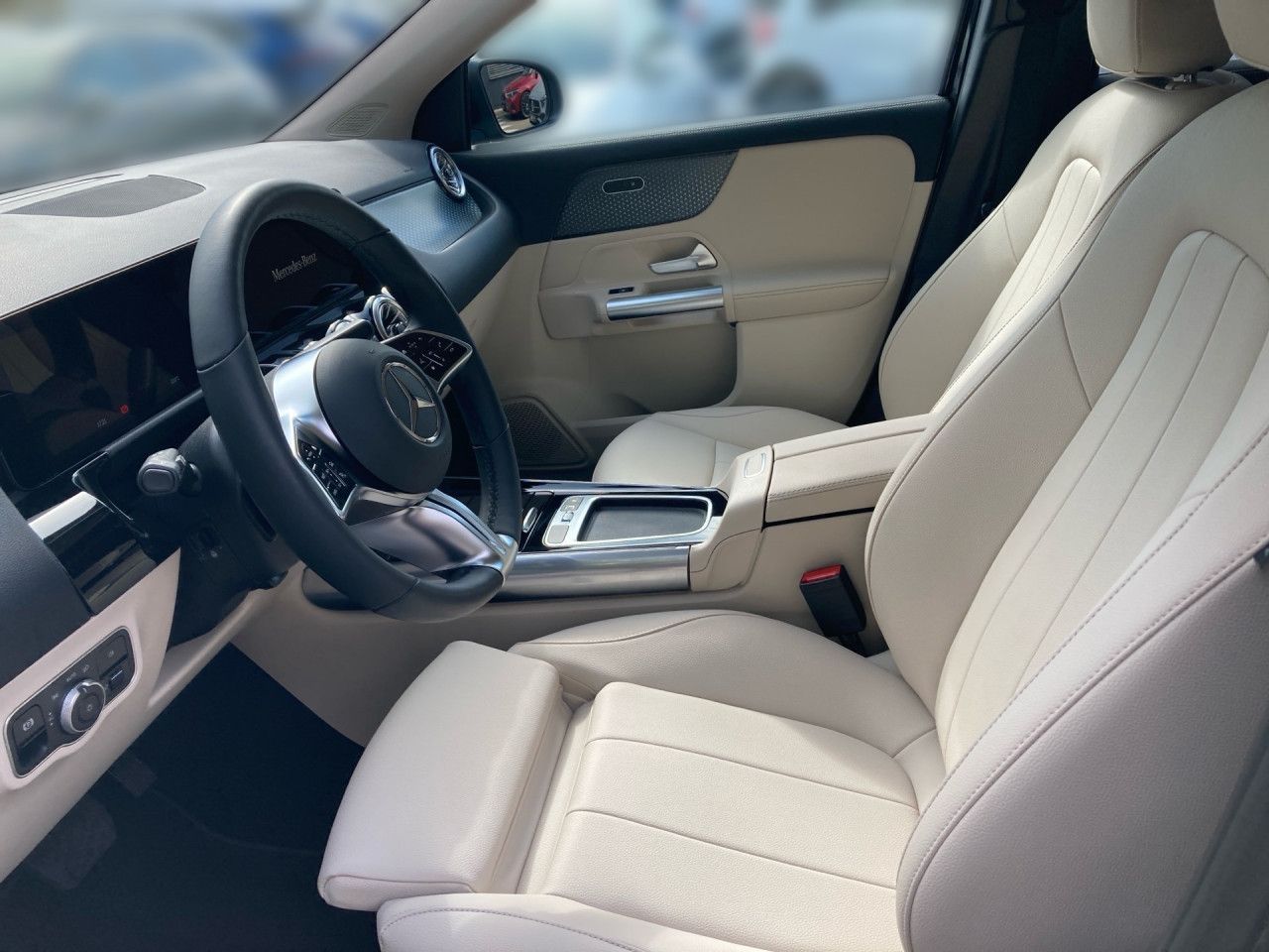 Mercedes-Benz GLA 180 LED Keyl-GO Kamera Laderaump Klimaautom foto 9