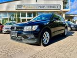Volkswagen Tiguan Comfortline AHK SHZ PDC ALLWETTER 2. Hand - Volkswagen Tiguan in Kiel