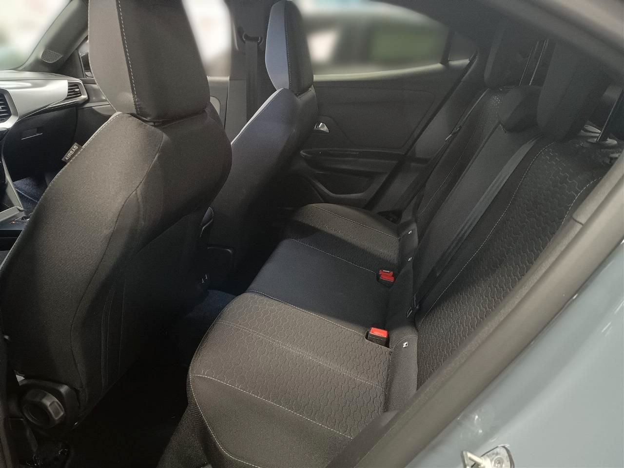 Fahrzeugabbildung Opel Mokka 1.2 Edition Kamera,LED,Navi,PDC,SHZ,ACC