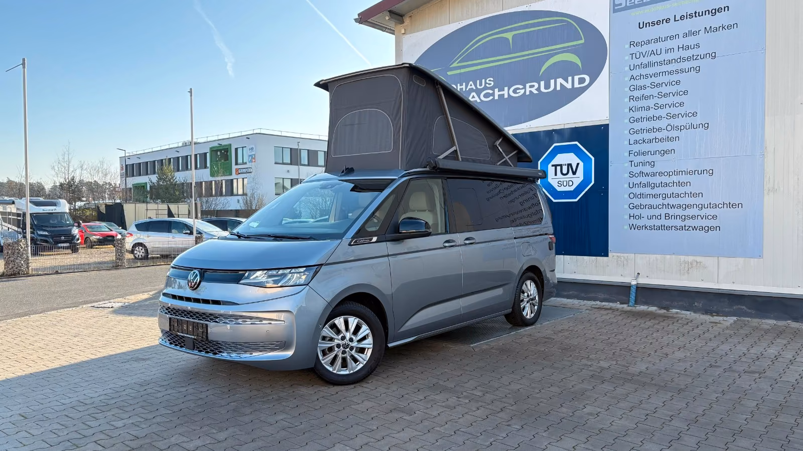 Volkswagen T7 2.0TDI California Beach Camper AHK