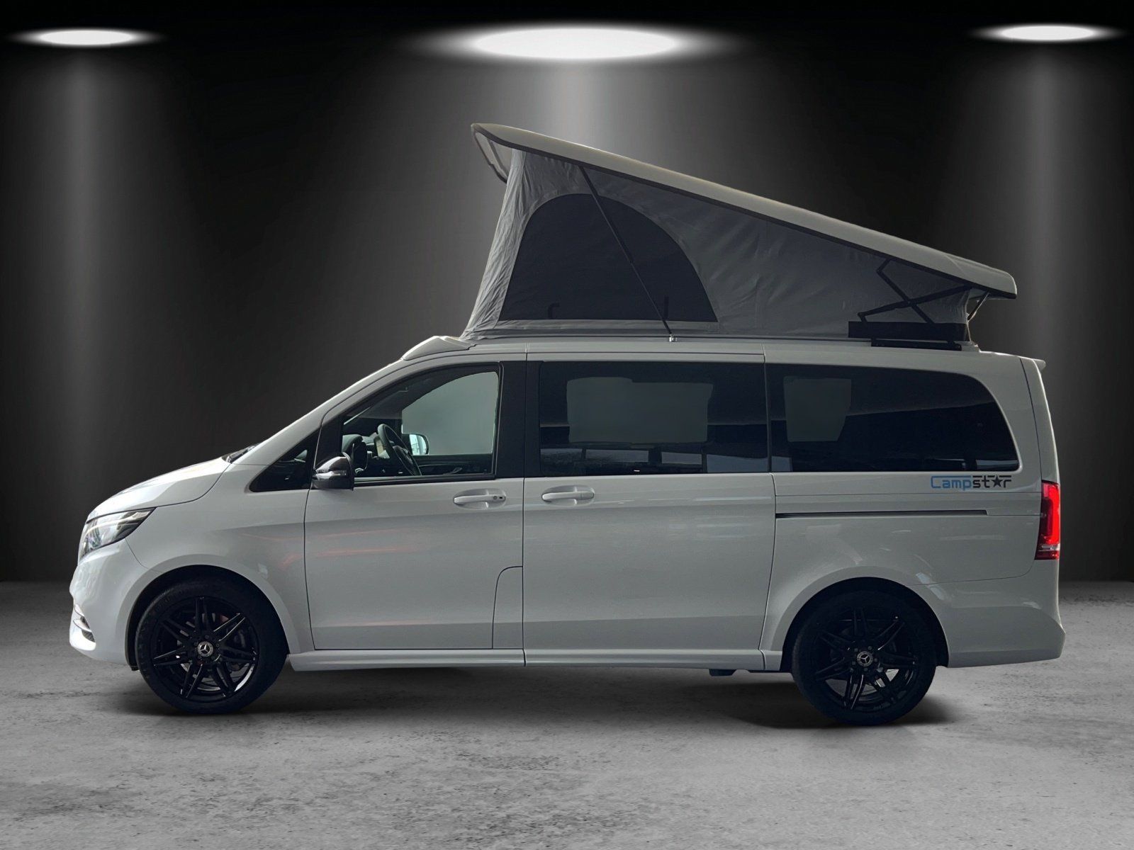 Fahrzeugabbildung Pössl V 300 d Pössl Campstar AMG ILS Schwenkküche