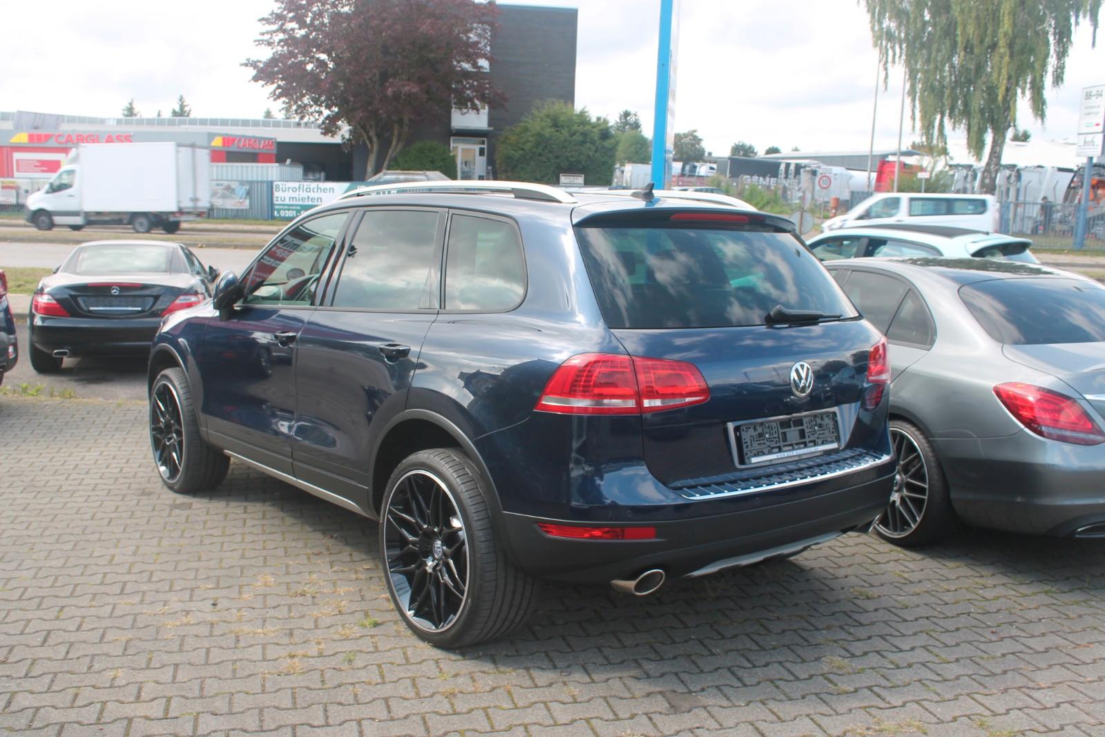 Volkswagen Touareg 3.0 V6 TDI Tiptronic*AHK*Standhzg*n22"LM