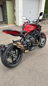 MV Agusta Brutale 800 RR - MV AGUSTA BRUTALE 800 RR