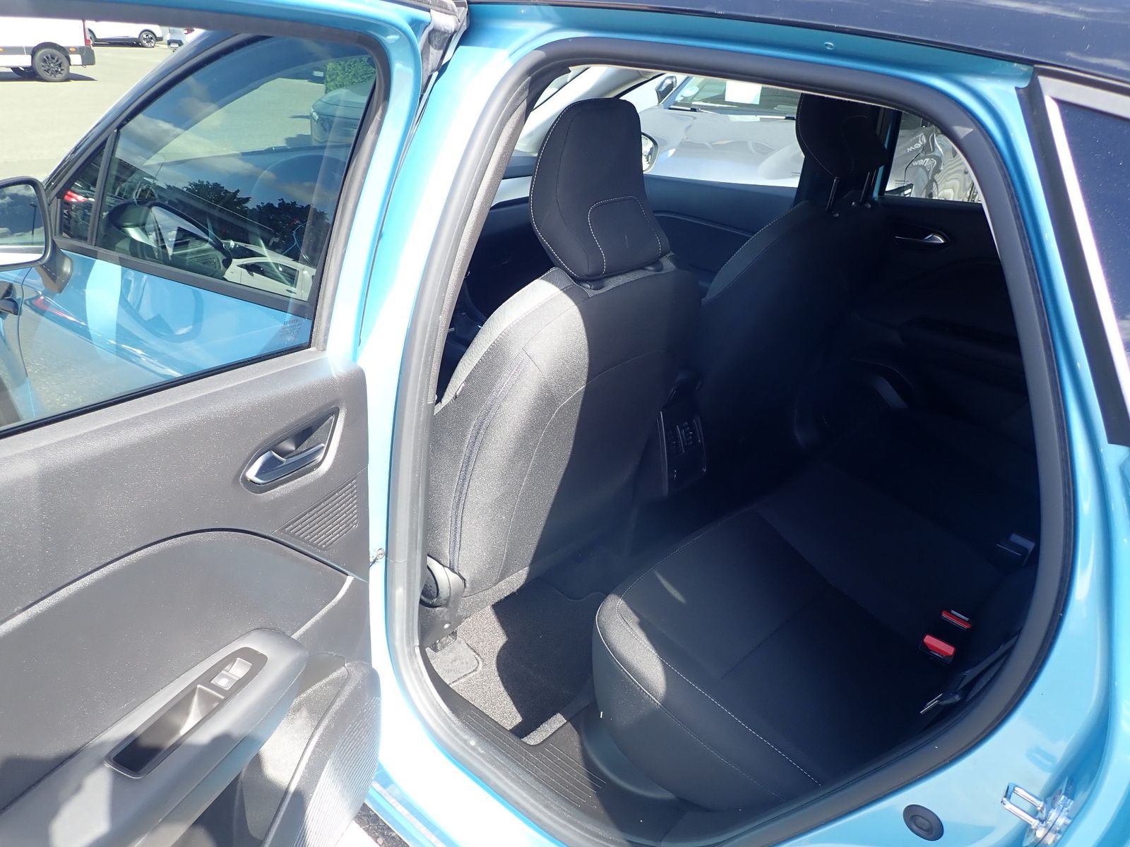 Fahrzeugabbildung Renault Captur Experience TCe 140