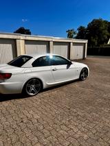 BMW 330i Cabrio - Shz- H&K- Leder - Tempomat  - BMW 330 in Bielefeld