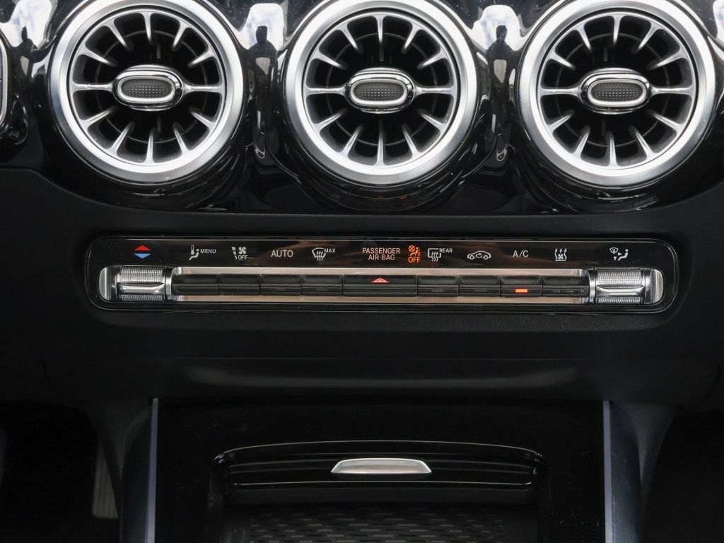 Mercedes-Benz GLA 250 e Progressive/Pano/AHK/360/MLB/Night/18' foto 11