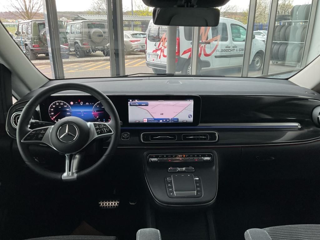 Fahrzeugabbildung Mercedes-Benz V 300 d Style lang AMG*AHK*Distronic*Navi*Warmw.