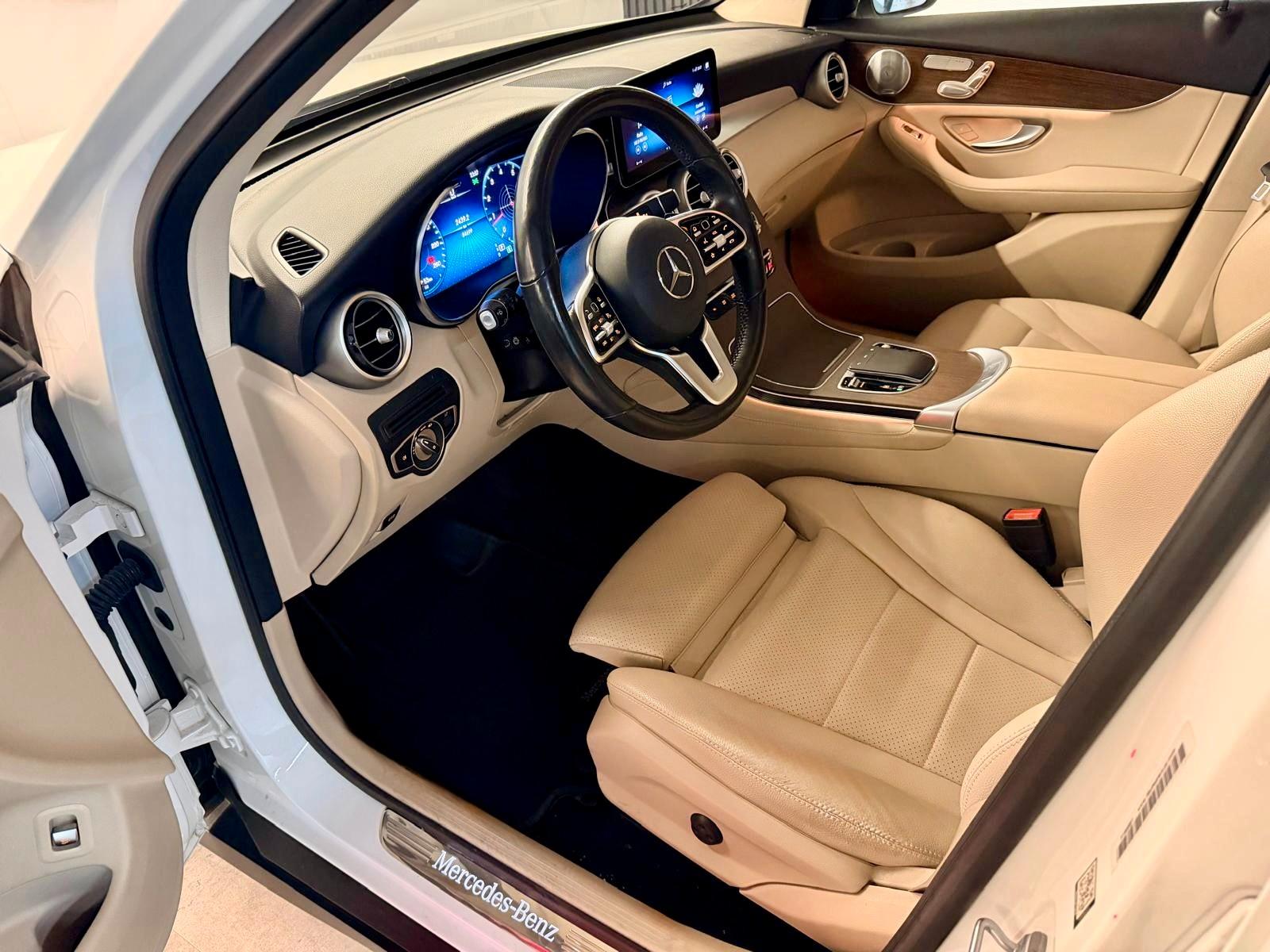 Mercedes-Benz GLC 300*4Matic*Autom.*Leder*Pano*Burmester*LED*