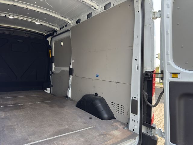 Fahrzeugabbildung Ford Transit 350 L3 Kasten+Navi+AHK+PDC