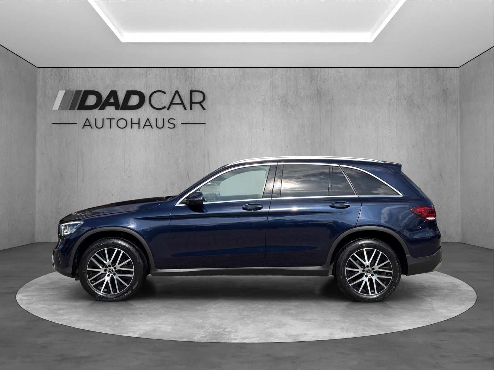 Mercedes-Benz GLC 300 4Matic AMG 1.Hand *AHK*LED*CARPLAY*360°* imagem 3