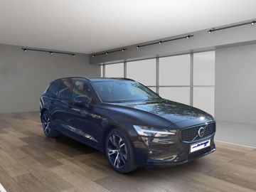 Volvo V60 B4 Mild-Hybrid Plus Dark