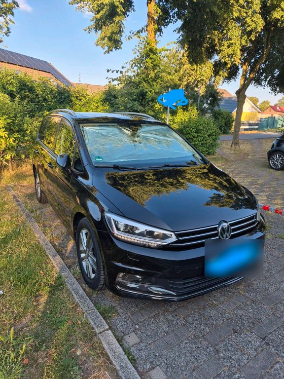 Image of Volkswagen Touran