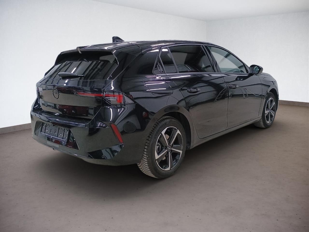 Fahrzeugabbildung Opel Astra L 1.2T GS - Sitzhzg., Lenkradhzg., Kamera