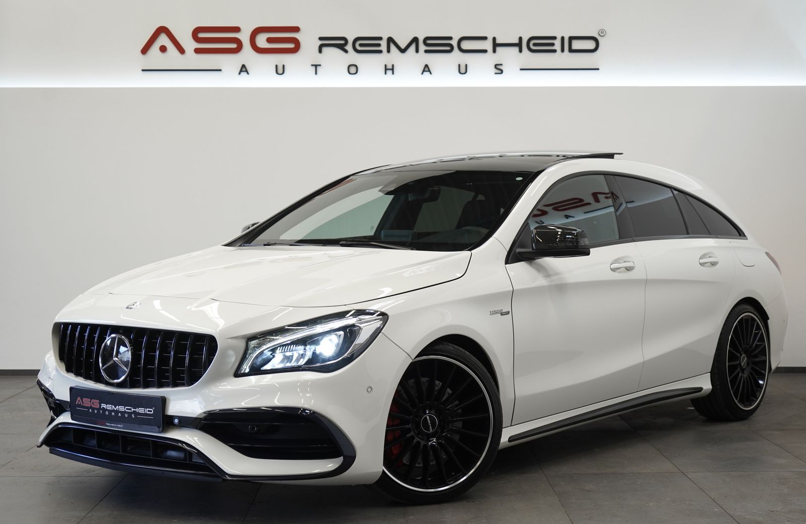 MERCEDES-BENZ CLA 45 AMG Shooting Brake