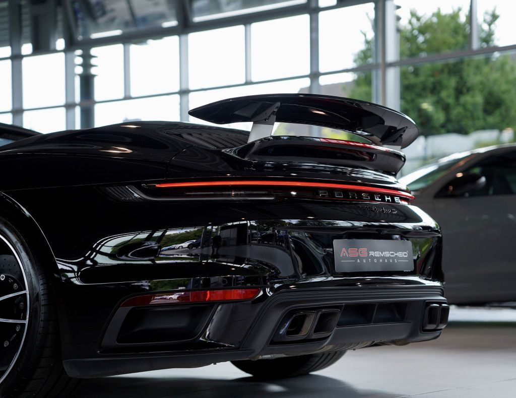 Porsche 992