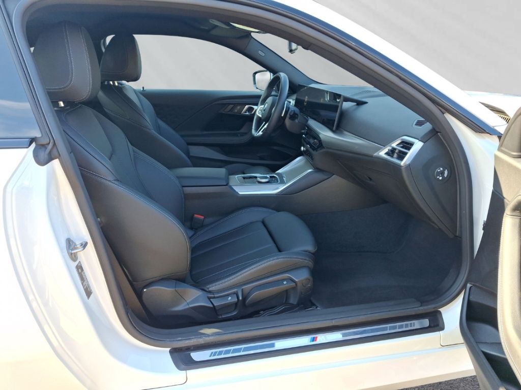 BMW 218 - Bild 13