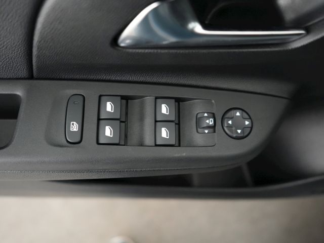 Corsa F FACELIFT GS AT+LED+RÜCKFAHRKAMERA+SITZ-/