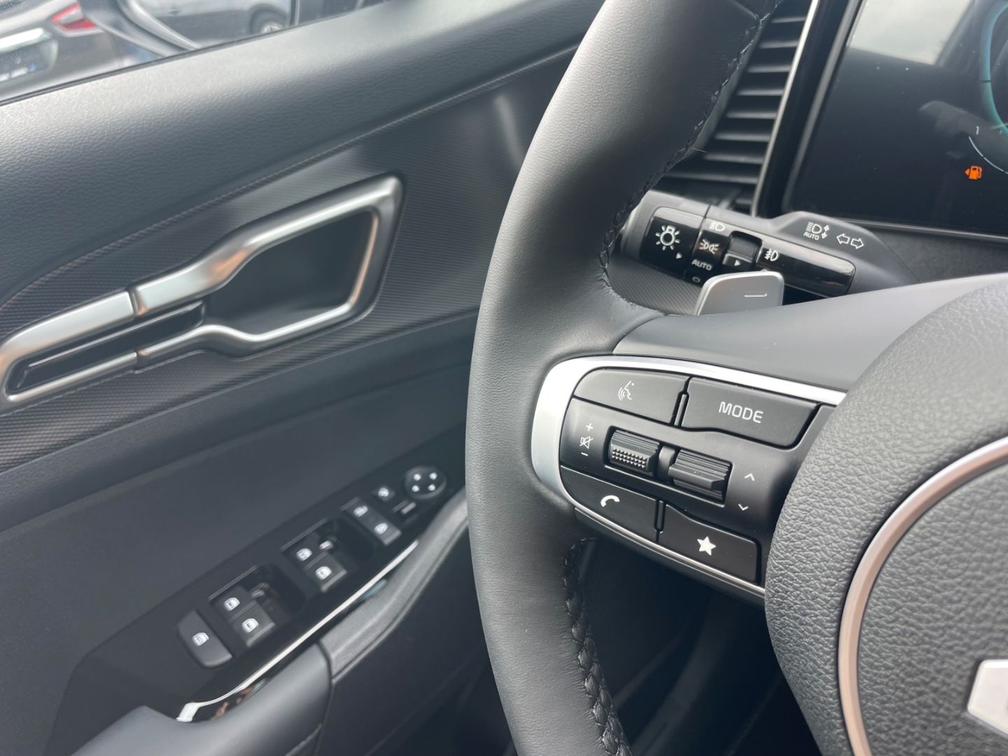 Fahrzeugabbildung Kia Sportage Vision MildHybrid LED Verkehrszeichener