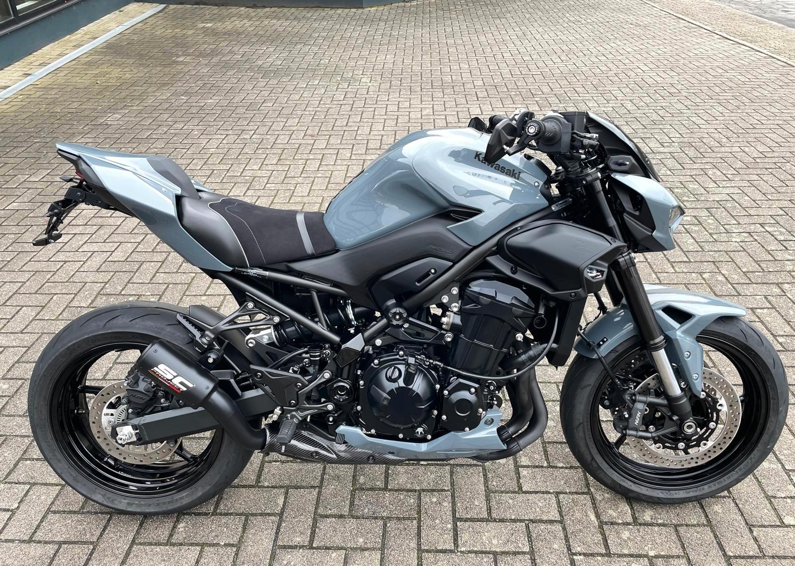 Kawasaki Z900 Höly Performance Gray / Garantie bis 3/2029