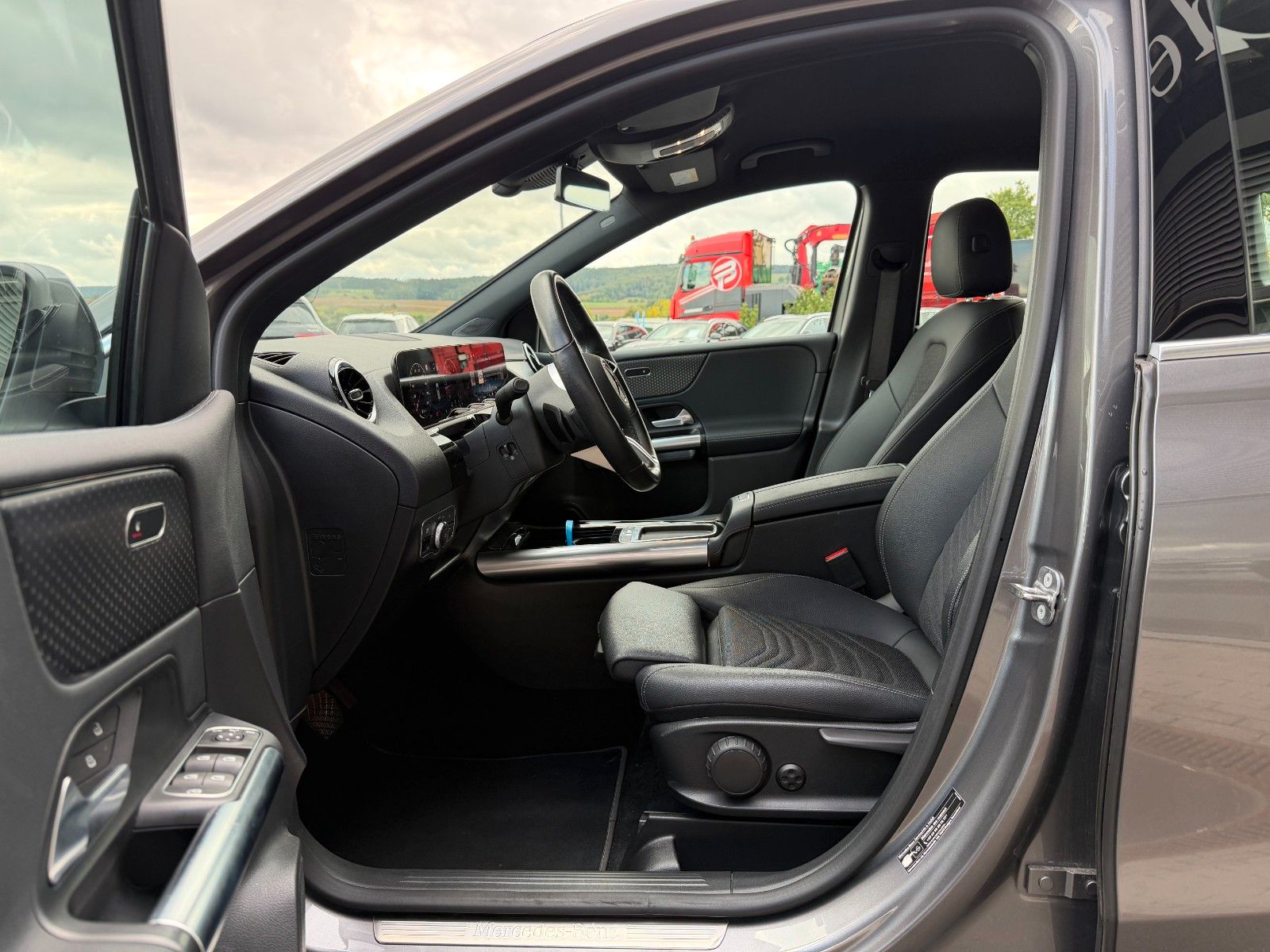 Fahrzeugabbildung Mercedes-Benz B 200d PROGRESSIVE+RFK+NAVI+LENKRADHEIZUNG+SPUR+