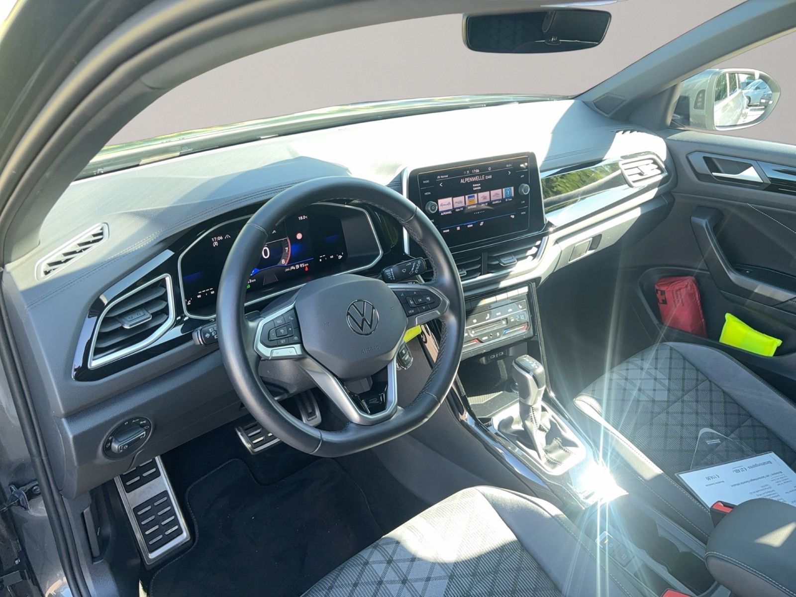 T-Roc 1.5 TSI R-Line, IQ-Drive Paket, Standheizu