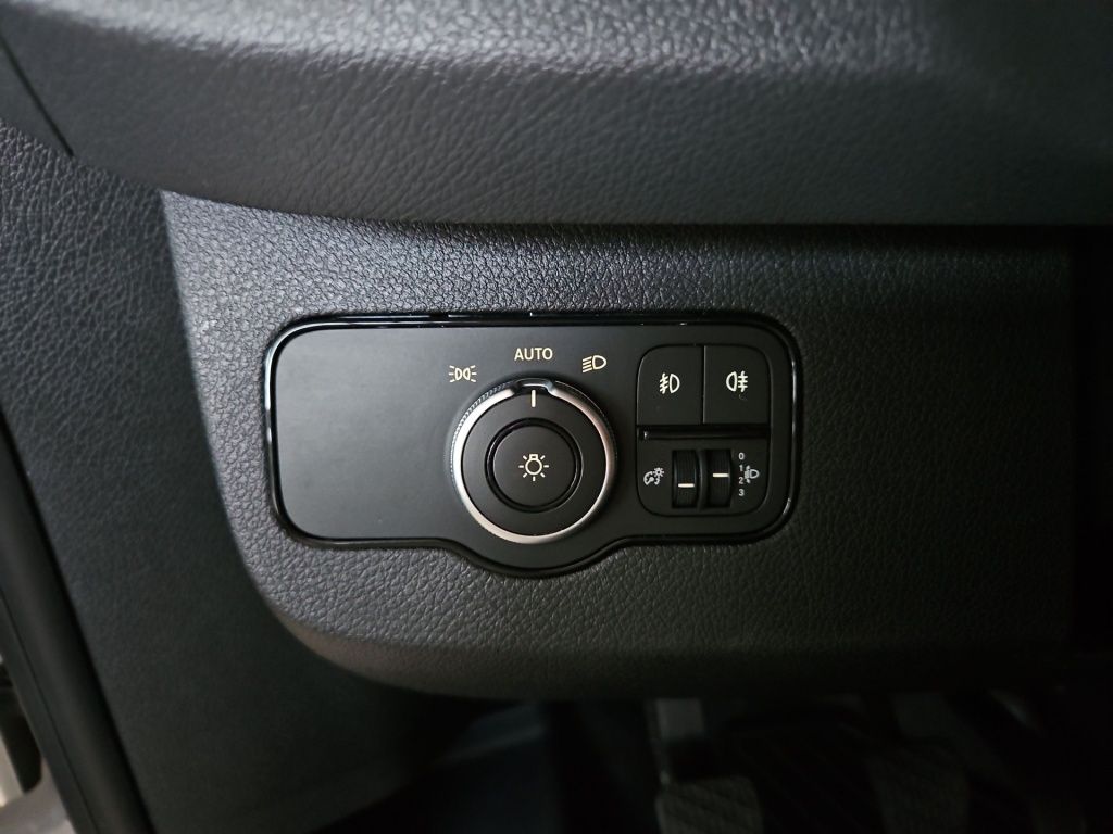 Fahrzeugabbildung Mercedes-Benz Sprinter 317 Kasten L2H2 360° SHZ EDW Navi 270°T