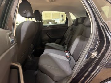 Volkswagen Polo - 12
