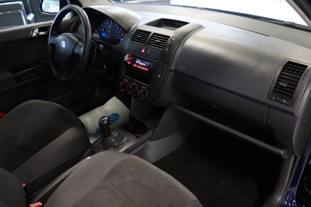 Fahrzeugabbildung Volkswagen Polo IV Comfortline|SERVO|KLIMA|ELK.FENSTER|TÜV