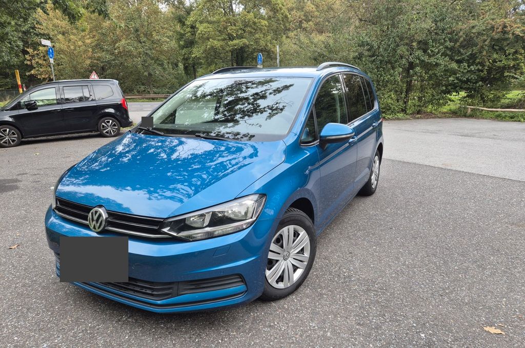 Image of Volkswagen Touran