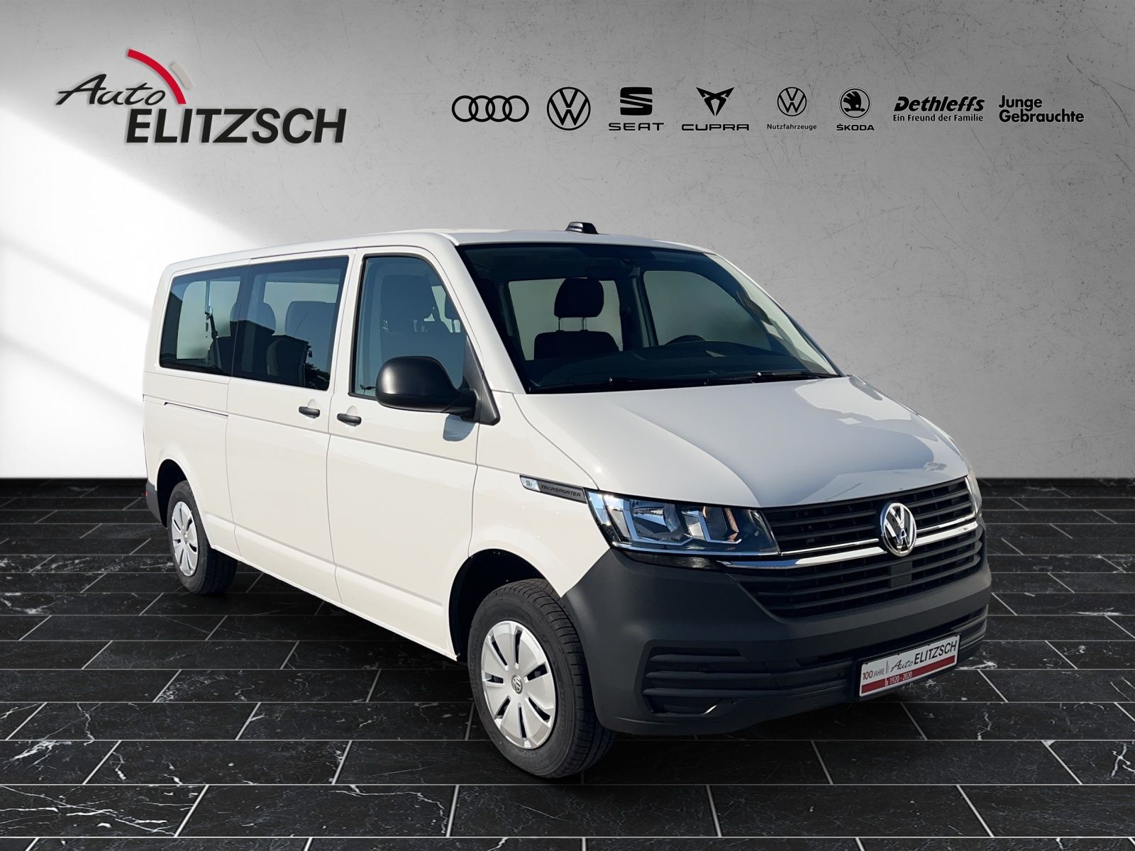 Fahrzeugabbildung Volkswagen T6 Kombi T6.1 TDI 9 Sitzer LR Klima, PDC, AHK Vo