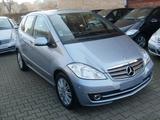 Mercedes-Benz A 180 Elegance / Lamellen / Autom / Leder / Com - gebrauchte Mercedes-Benz A-Klasse aus dem Jahr 2010
