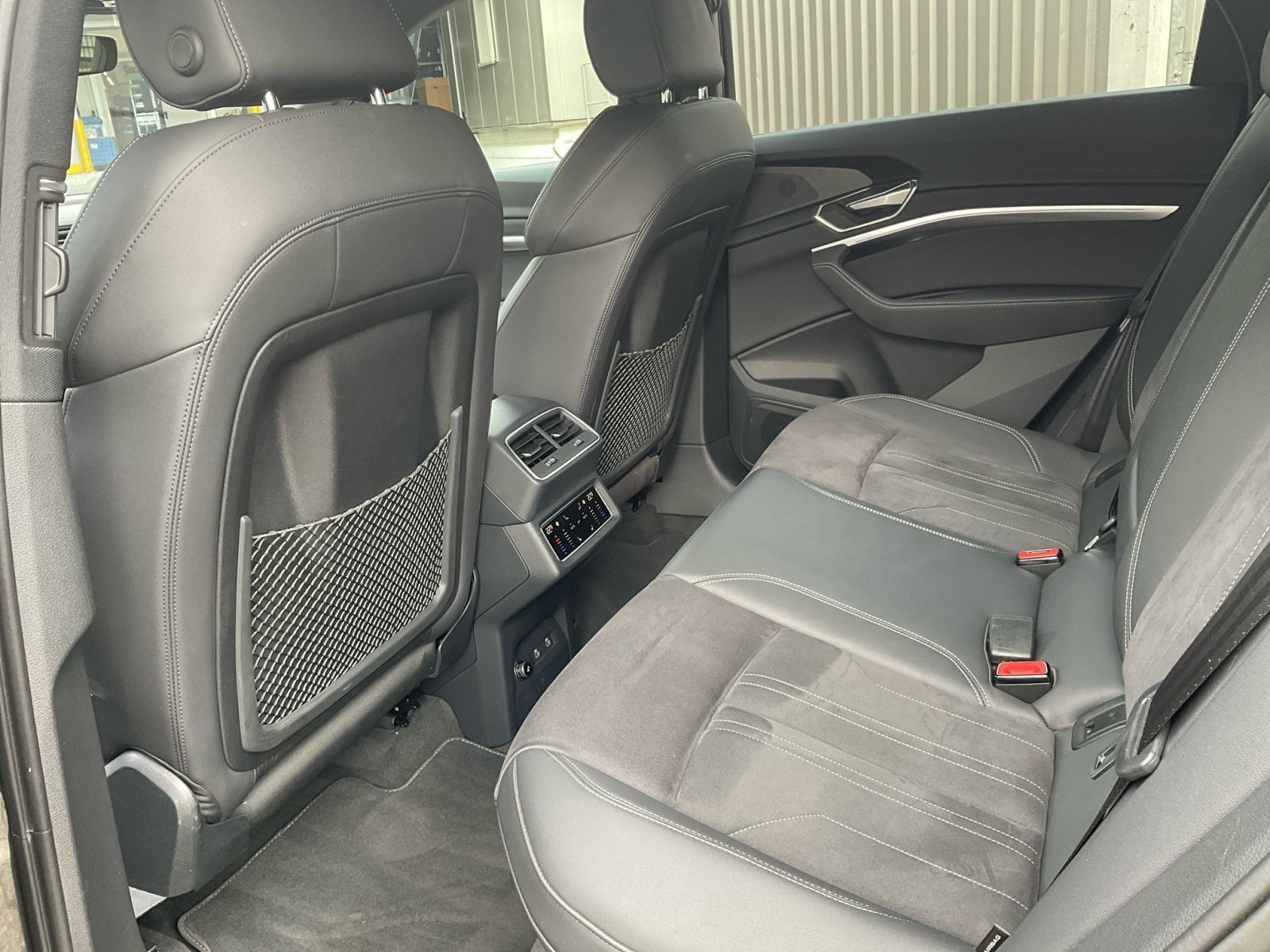 Audi Q8 e-tron - Bild 22