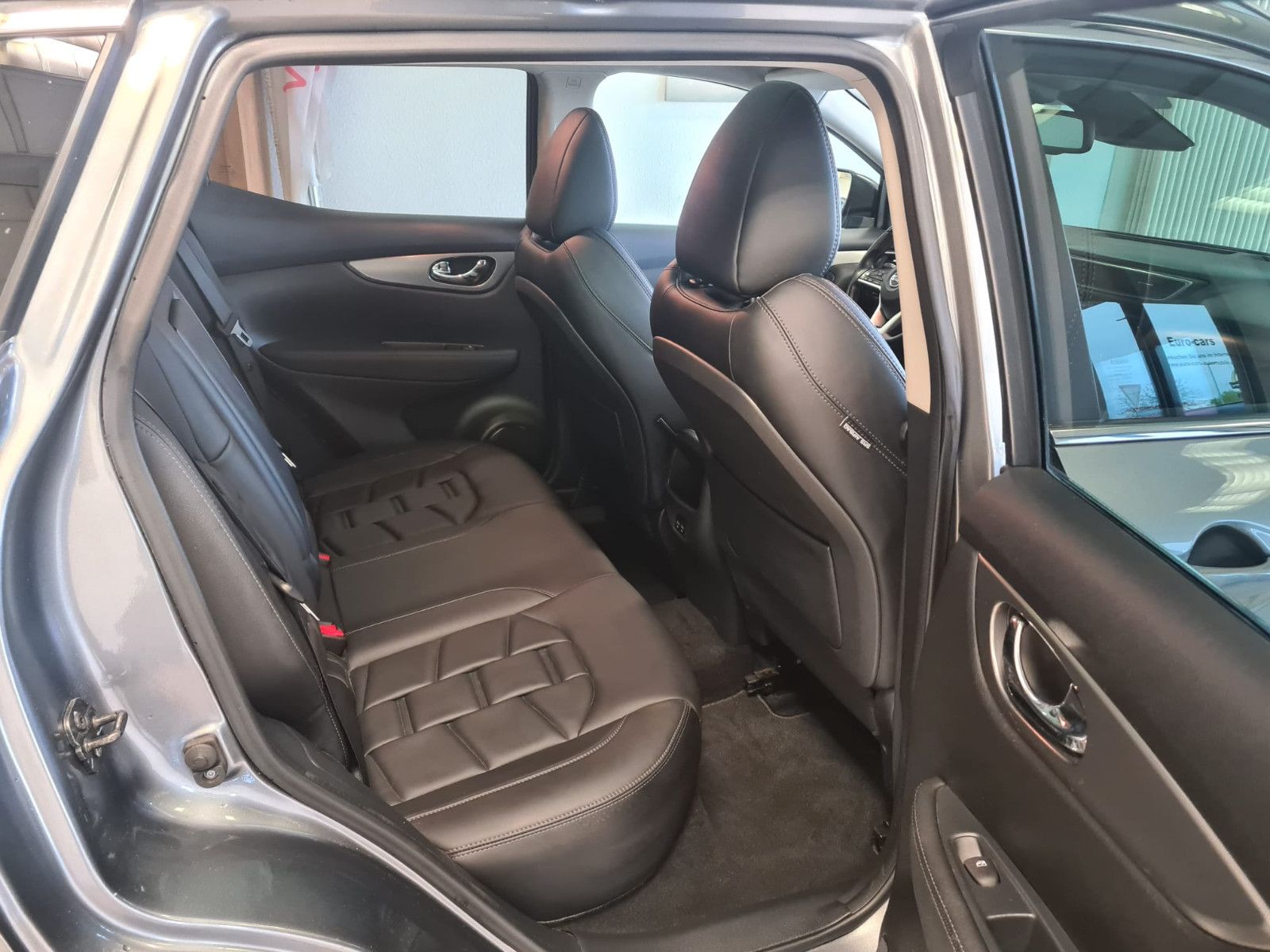 Fahrzeugabbildung Nissan Qashqai Akari / VOLLLEDER / LED / KAMERA