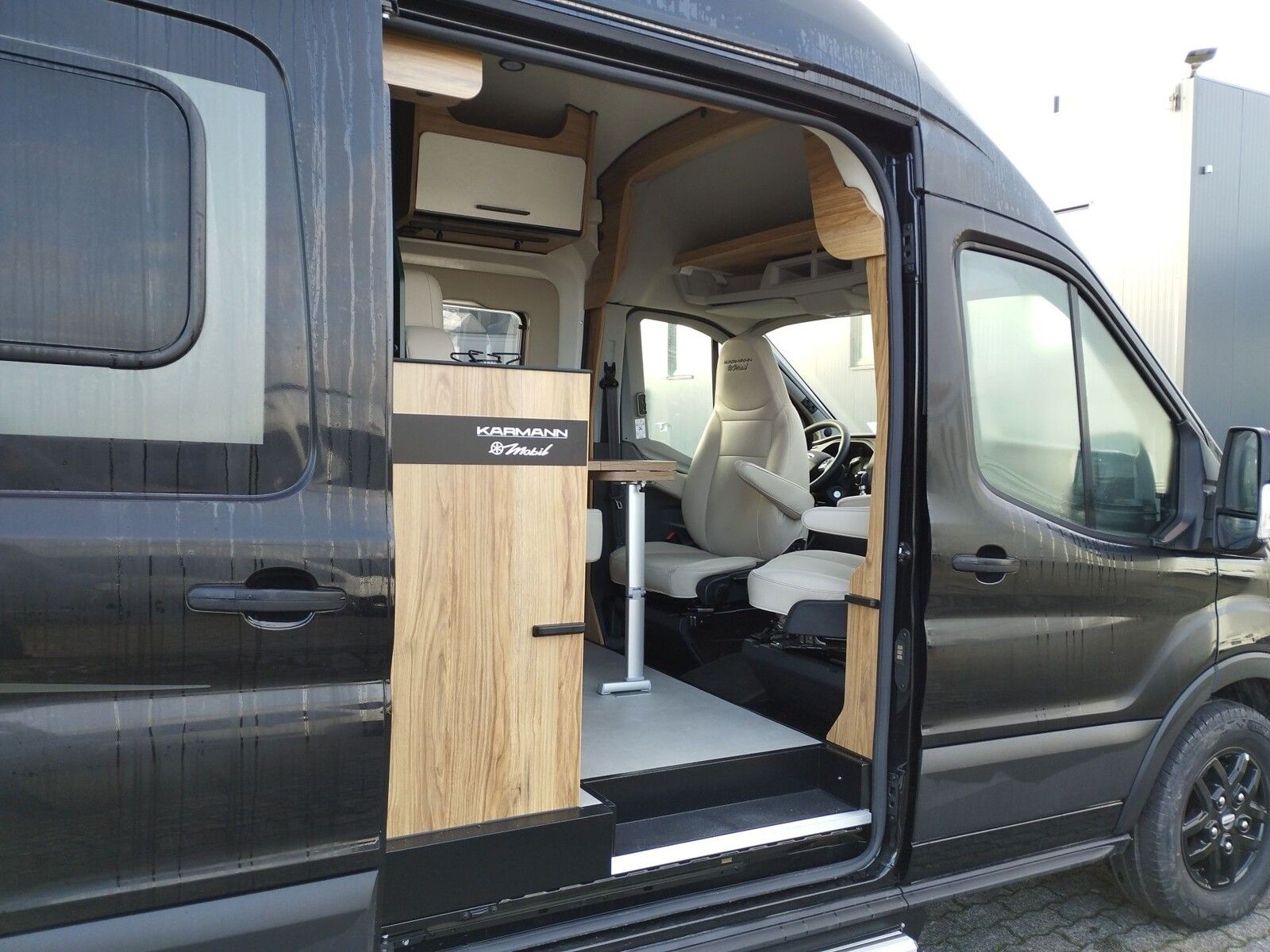Fahrzeugabbildung Karmann Dexter 4x4 DE 560 AW Allrad 4x4, Rückfahrkamera