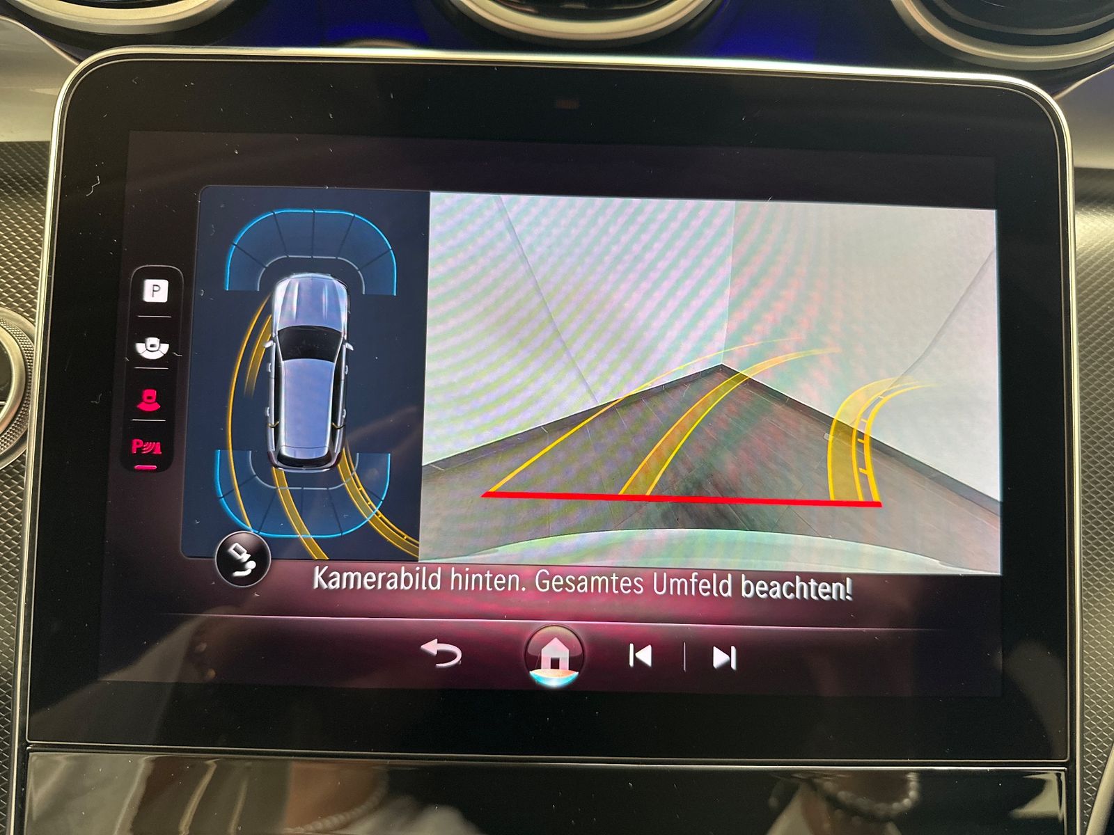 Fahrzeugabbildung Mercedes-Benz C 300 e T Avantgarde NAV+LED+AHK+KAMERA+SHZ