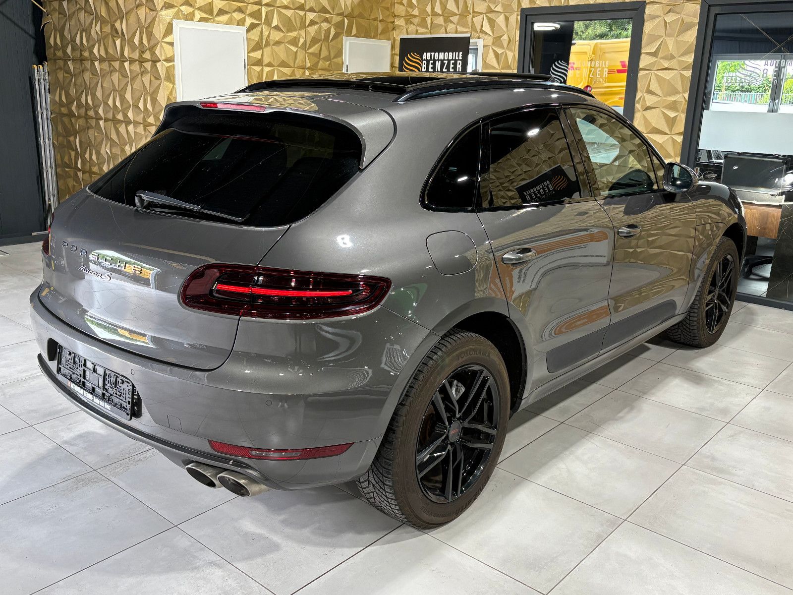 Fahrzeugabbildung Porsche Macan S Diesel/PANO/360°/MEMORY/SOUND/SHZ