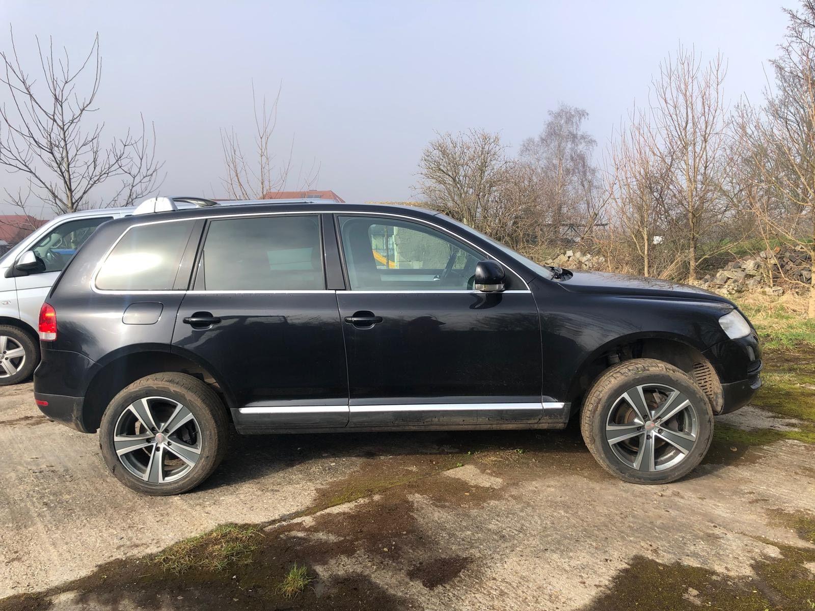 Volkswagen Touareg 2004 — photo 8