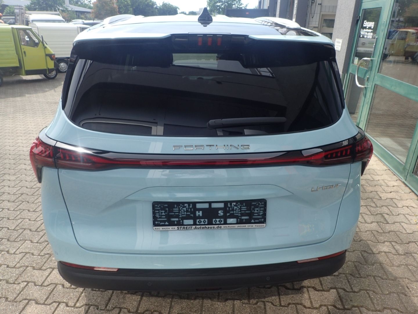 Fahrzeugabbildung DFSK Forthing 4 U Tour Noble 1,5T 7Sitzer Shz Pano LE