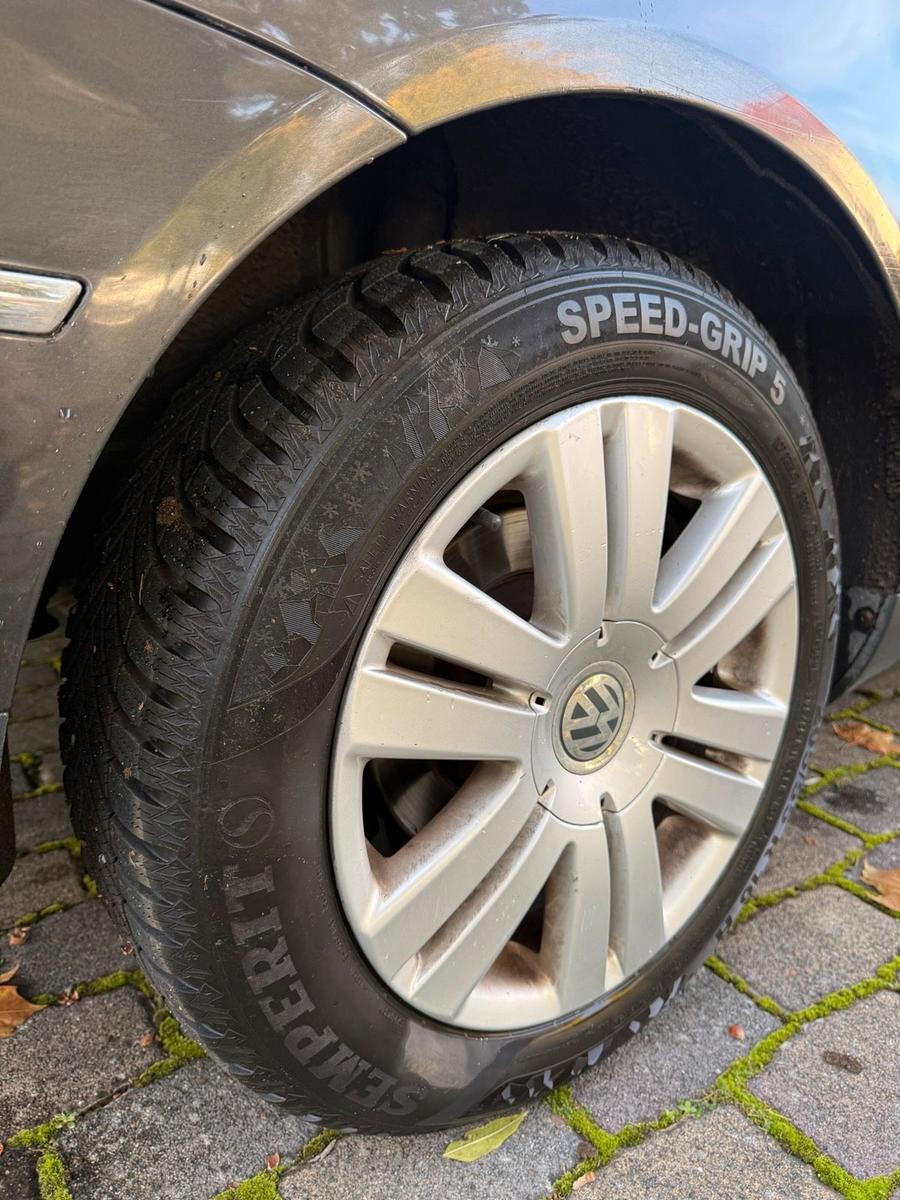 Volkswagen Passat 2006 — photo 11