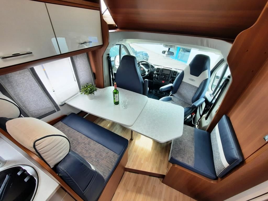 Fahrzeugabbildung LMC Breezer A 714 G Top Ausstattung!