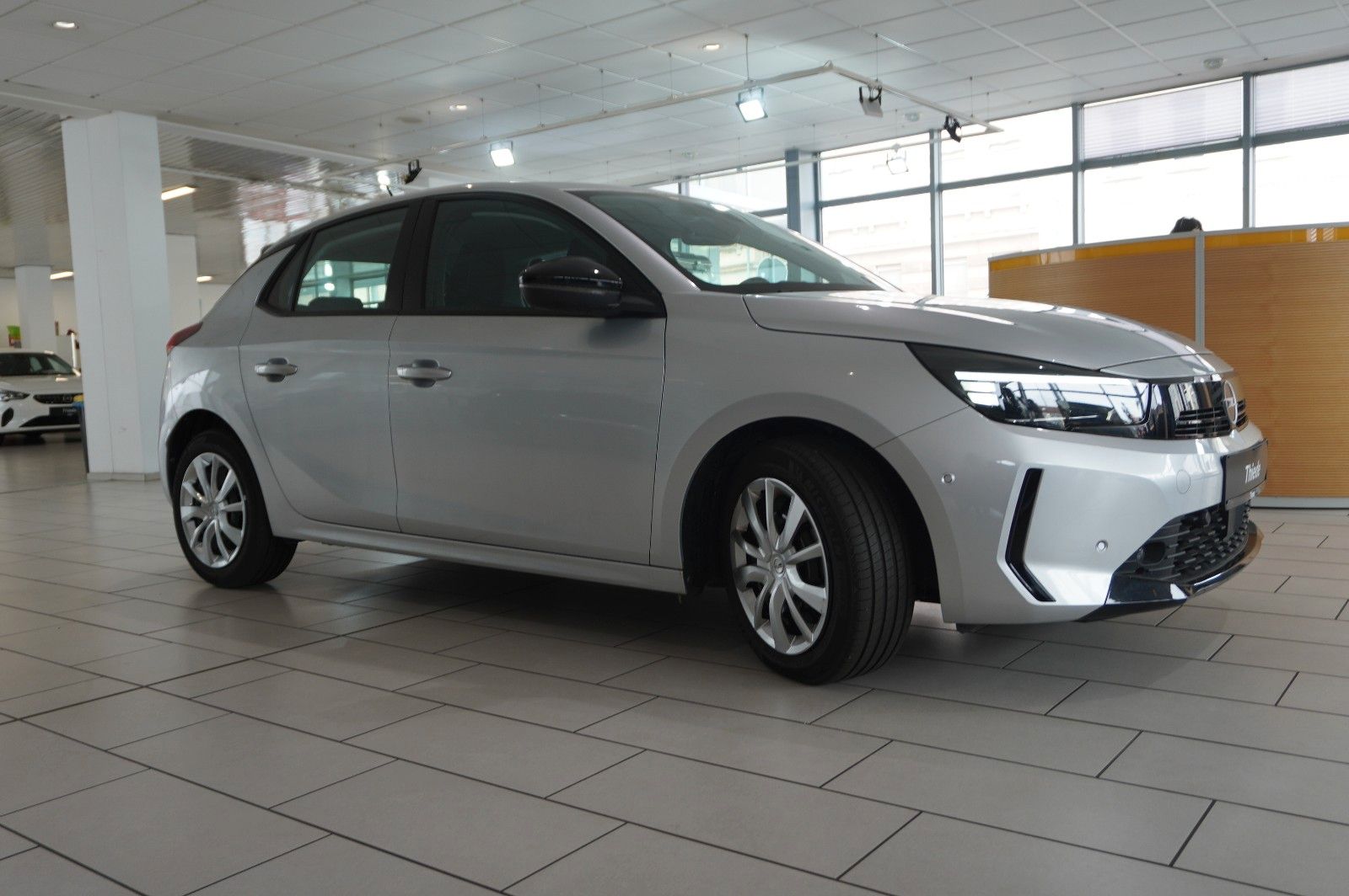 Fahrzeugabbildung Opel Corsa F 1.2 FACELIFT NAVI/LED/KAMERA/VIRTU./DAB+
