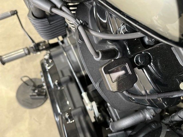 Fahrzeugabbildung Harley-Davidson FXBR Breakout Umbau Jekill Airride 260er Custom