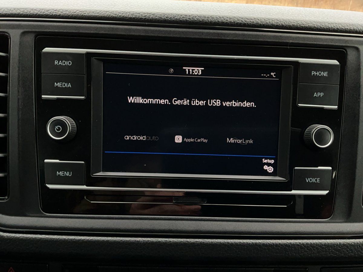 Fahrzeugabbildung Volkswagen Crafter 35 Pritsche DOKA LR 2.0 TDI AHK GJR