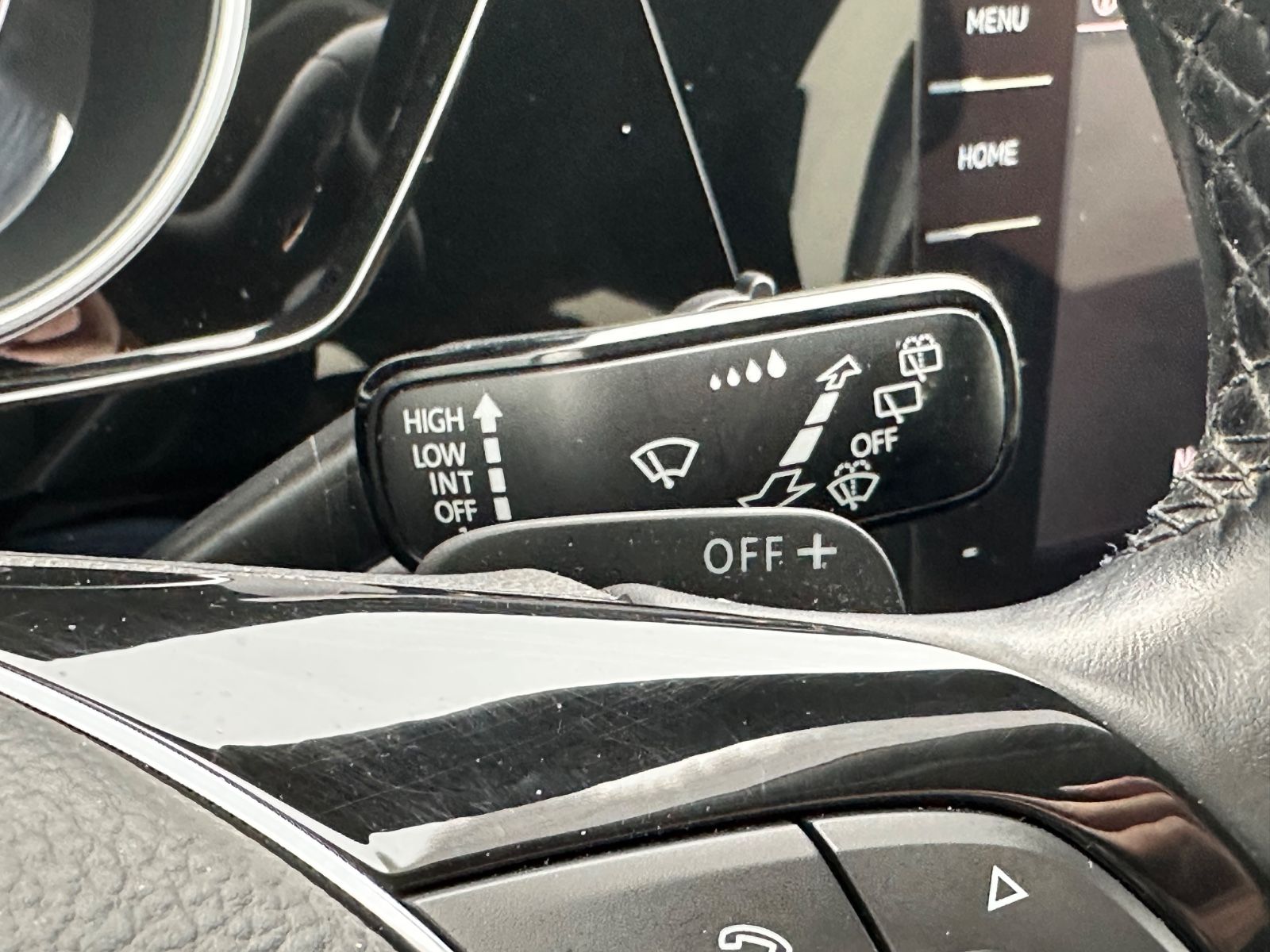 Fahrzeugabbildung Volkswagen Touran Highline Automatik*Navi*Sitzh.*AHK