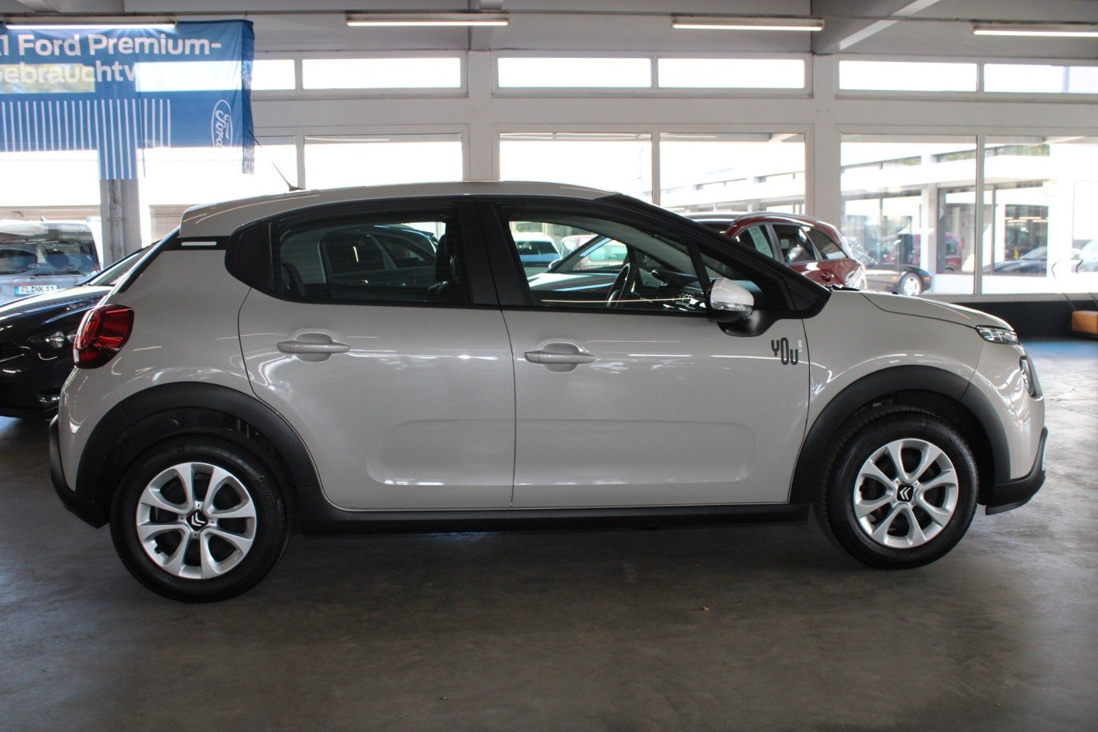 Fahrzeugabbildung Citroën C3 PureTech YOU! 5-trg LED KLIMA PDC DAB Touch